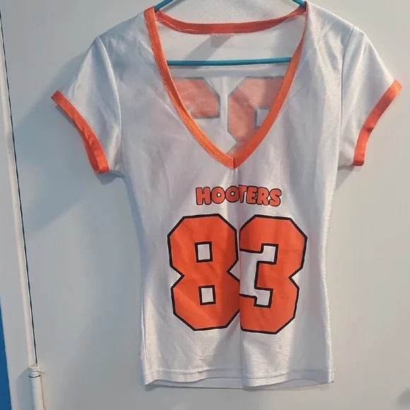 Hooters White and Orange Women's Jersey Top - Picture 5 of 6